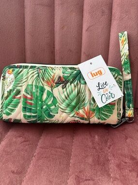 lug Tropical Leaf Quilted Wristlet - Green & Cream NWT